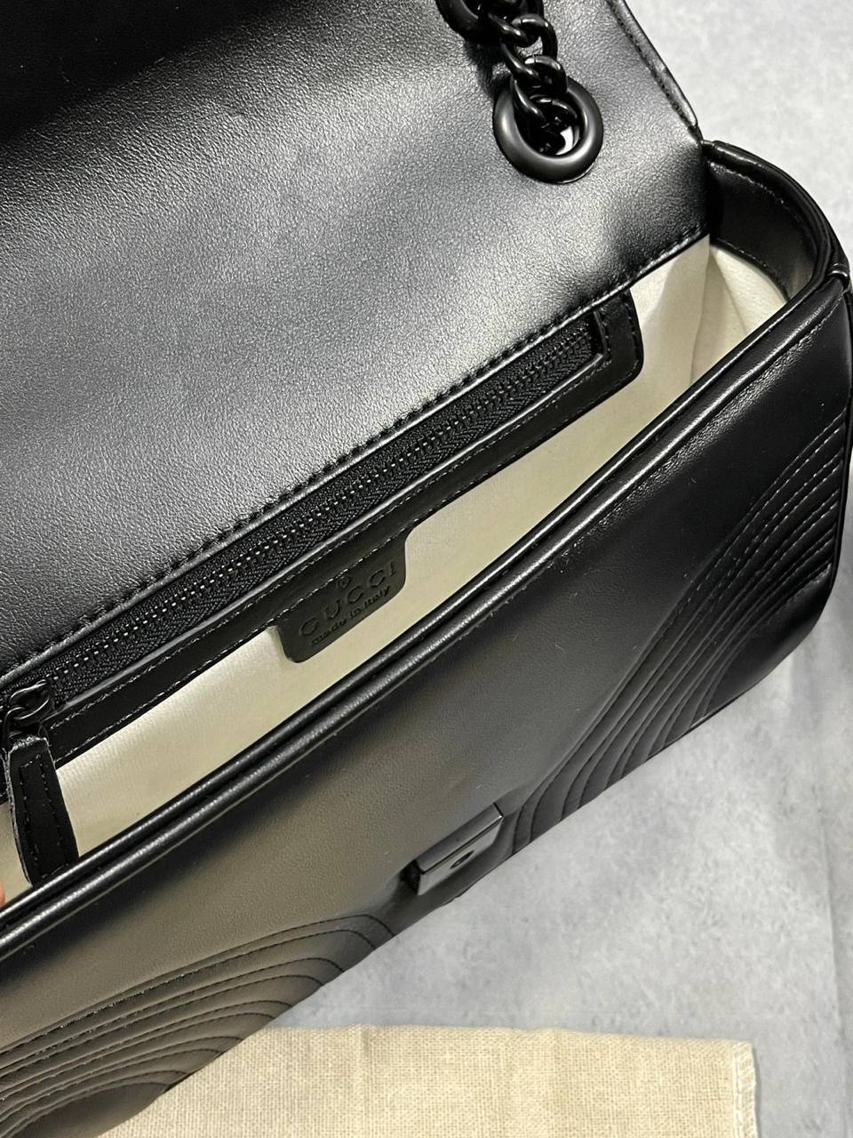 Gucci GG Marmont Shoulder Bag in Black Leather For Women's in 2 Sizes Reps Best Quality AAA Replica