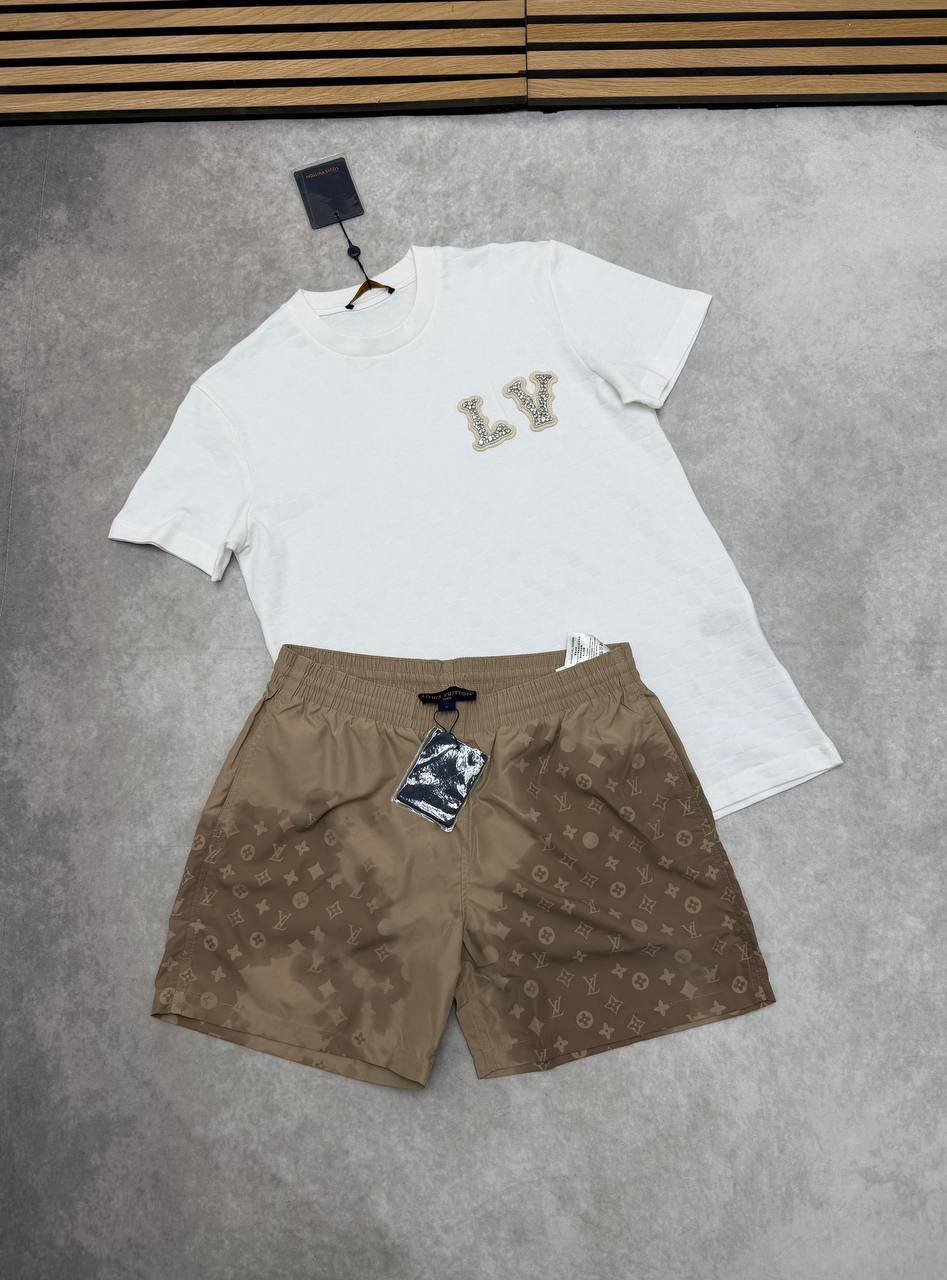 Louis Vuitton Organic Cotton Embellished Short-Sleeved T-Shirts & Shorts Set in Different Colors Men's Reps Sale UK Best Quality AAA Replica