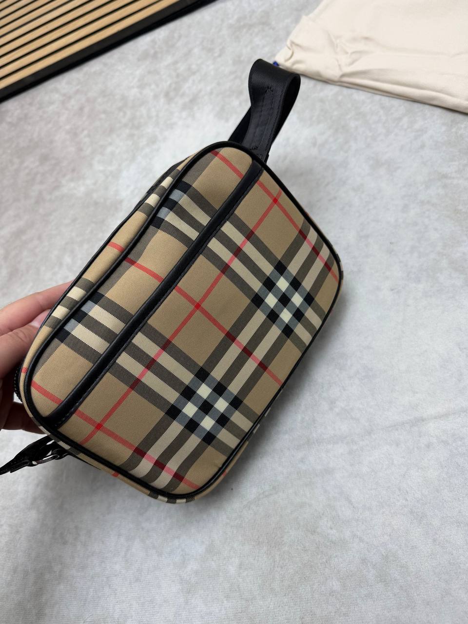Burberry Vintage Check and Leather Crossbody Men's Bag Reps Sale UK Best Quality AAA Replica