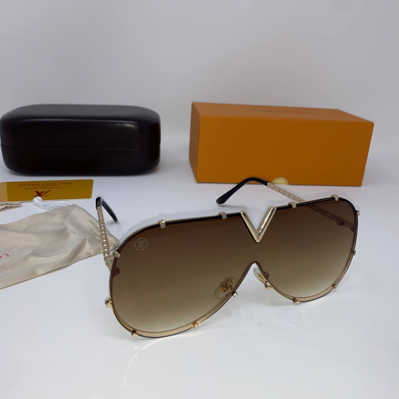 Louis Vuitto Brown Metal LV Drive Sunglasses Men's Women's Reps Sale UK Best Quality Sale AAA Replica