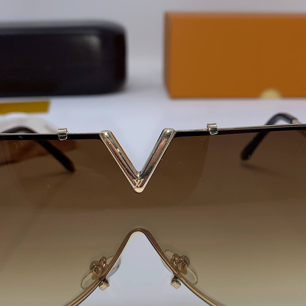 Louis Vuitto Brown Metal LV Drive Sunglasses Men's Women's Reps Sale UK Best Quality Sale AAA Replica