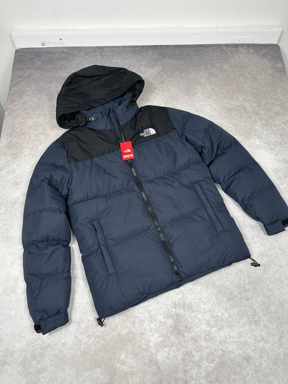 The North Face Men's 1996 Retro Nuptse Jackets Men's Women's in 2 Colors Reps UK Best Quality AAA Replica