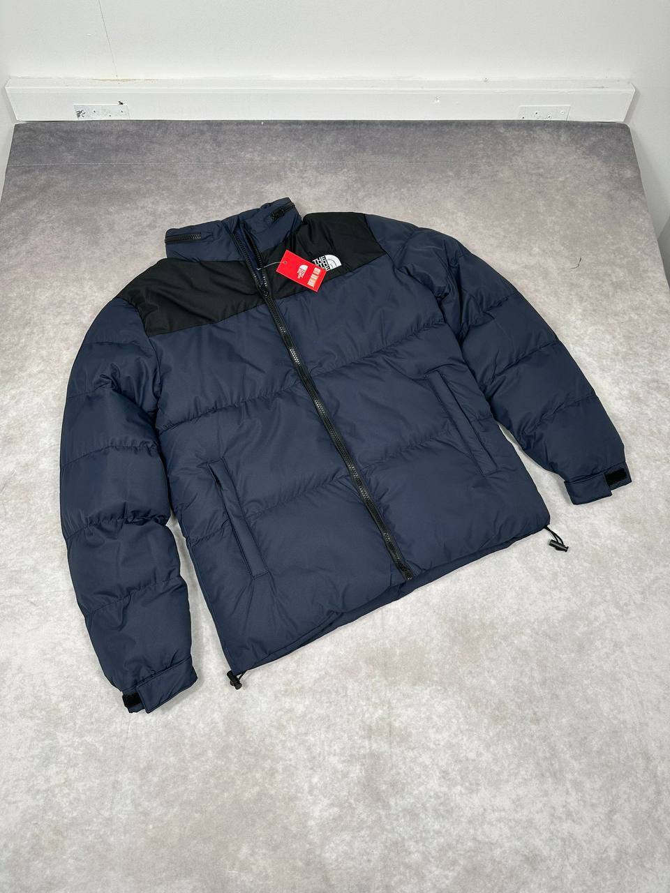 The North Face Men's 1996 Retro Nuptse Jackets Men's Women's in 2 Colors Reps UK Best Quality AAA Replica