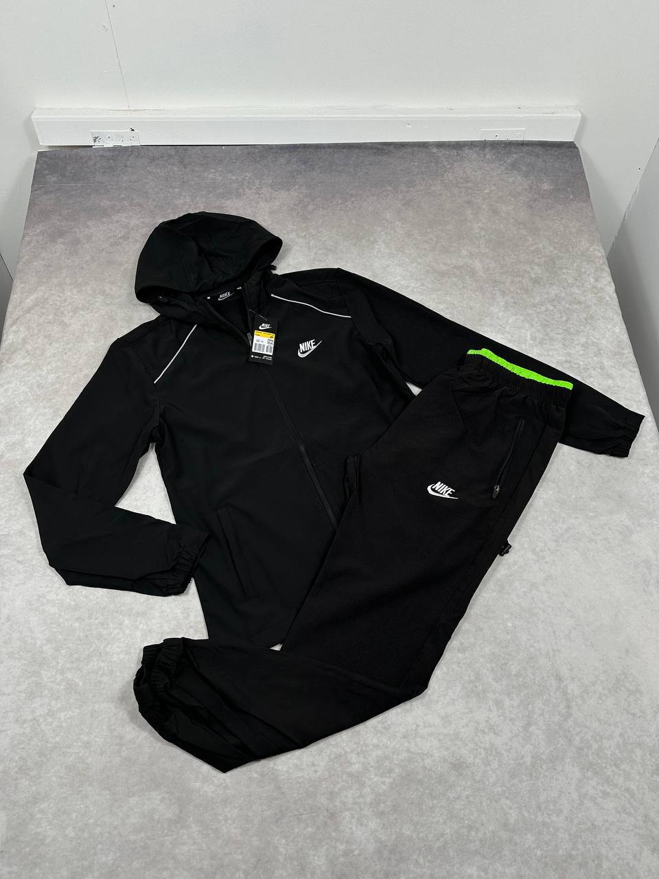 Nike Logo Sportwear Hooded Tracksuit in Different Colors Reps Sale UK Best Quality AAA Replica