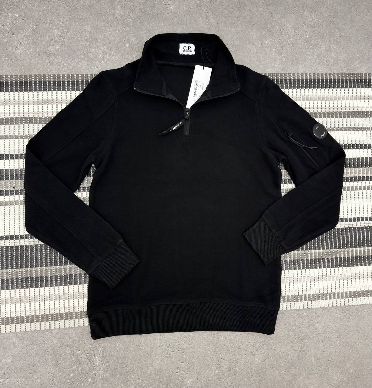 C.P. Company Lens Detail Sleeve Quarter-Zip Jumpers Men's Women's in Different Colors Reps UK Best Quality AAA Replica