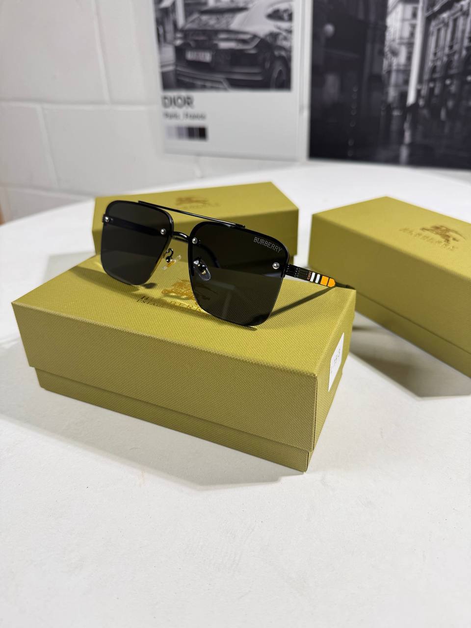 Burberry Pilot Classic Aviator Black Metal Frame Sunglasses Men's Women's Reps Sale UK Best Quality AAA Replica