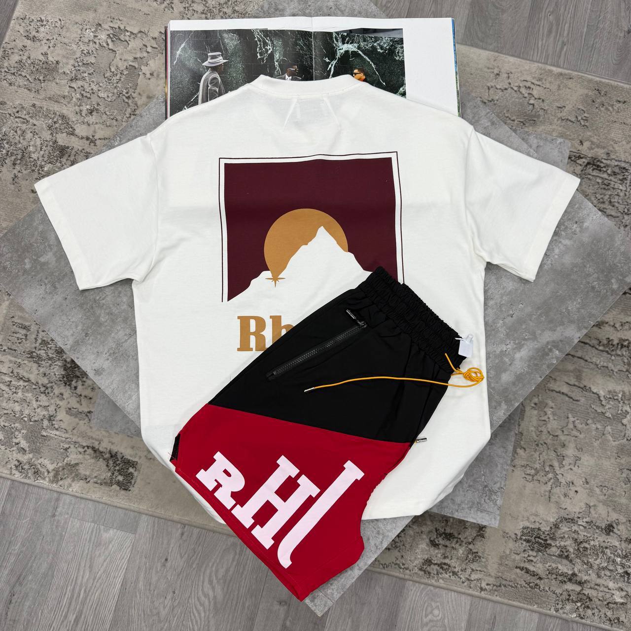 Rhude Moonlight Logo Designer Short-Sleeved T-Shirts & Shorts Set in Different Colors Men's Reps Sale UK Best Quality AAA Replica