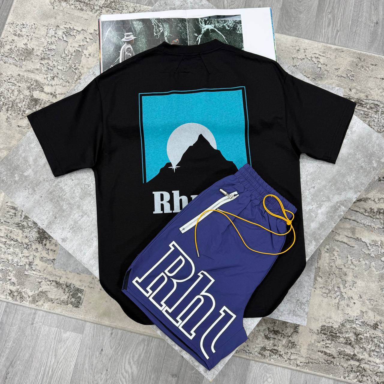 Rhude Moonlight Logo Short-Sleeve T-Shirts & Shorts Set in Different Colors Men's Reps Sale UK Best Quality AAA Replica