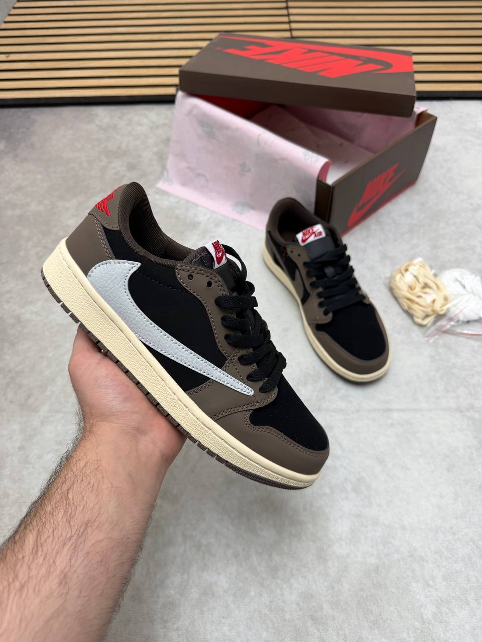 Nike Air Jordan 1 Retro Low OG SP "Travis Scott Mocha" CQ4277-001 Trainers Men's Reps Sale UK Best Quality Sale AAA Replica