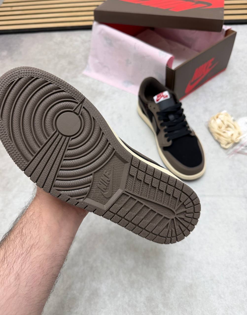 Nike Air Jordan 1 Retro Low OG SP "Travis Scott Mocha" CQ4277-001 Trainers Men's Reps Sale UK Best Quality Sale AAA Replica