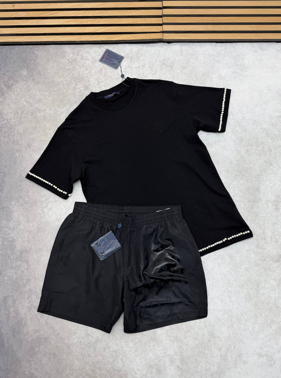 Louis Vuitton Pearl-Embellished Short-Sleeve T-Shirts & Shorts Set in Different Colors Men's Reps Sale UK Best Quality AAA Replica