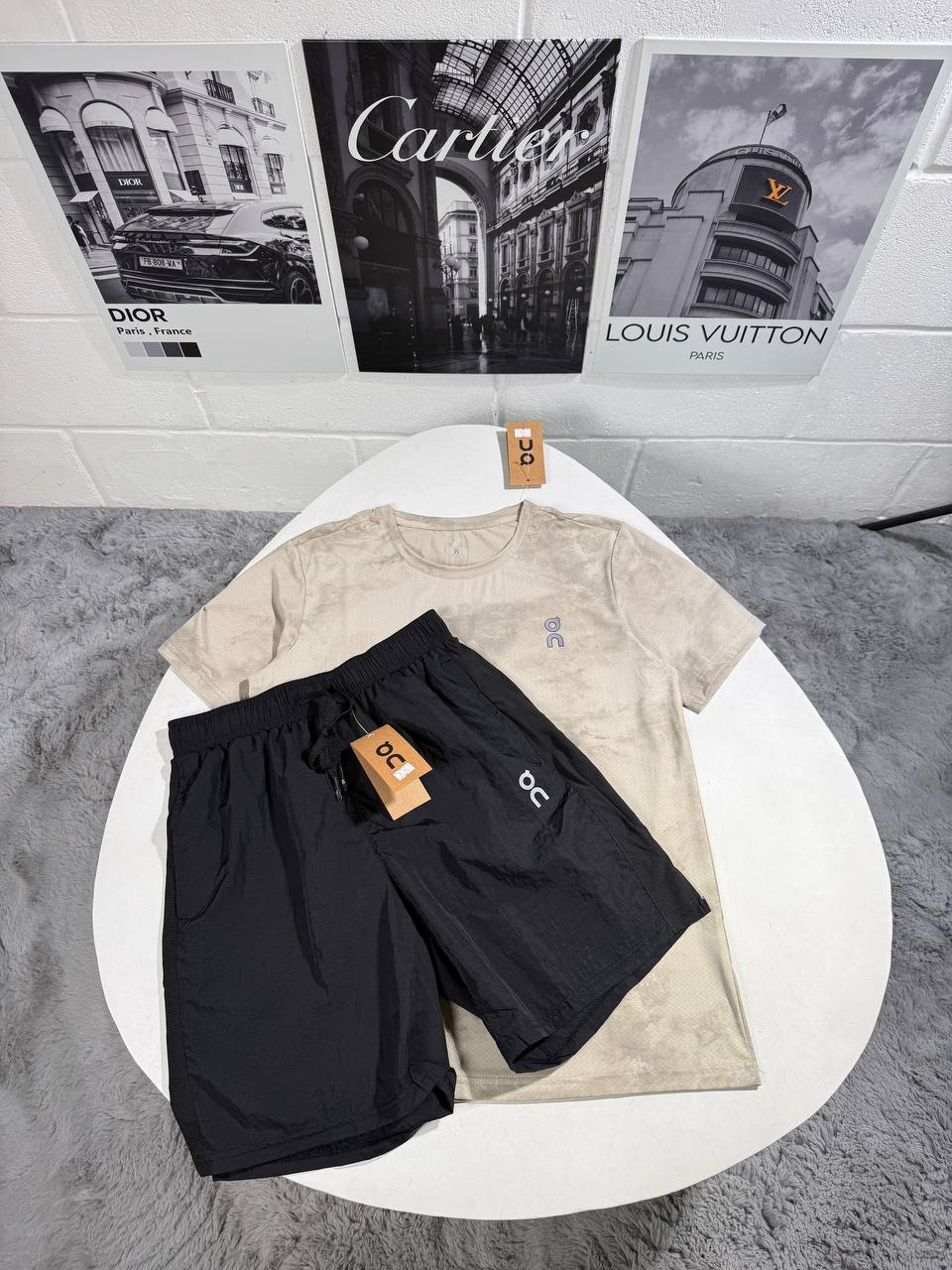 On Running Cloud-Wash Performance Short-Sleeve T-Shirts & Shorts Set in Sand/Black Colors Men's Reps Sale UK Best Quality AAA Replica