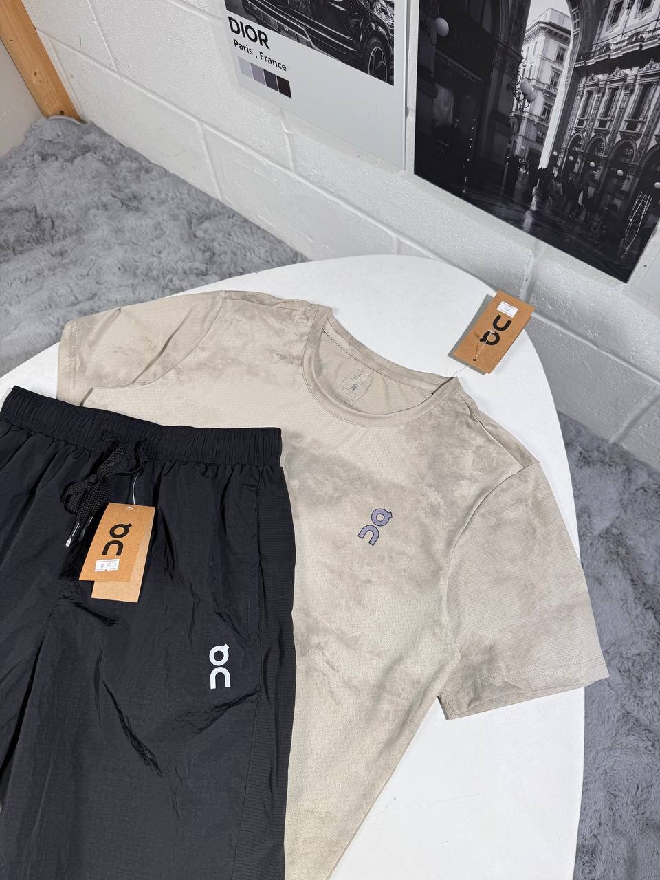 On Running Cloud-Wash Performance Short-Sleeve T-Shirts & Shorts Set in Sand/Black Colors Men's Reps Sale UK Best Quality AAA Replica