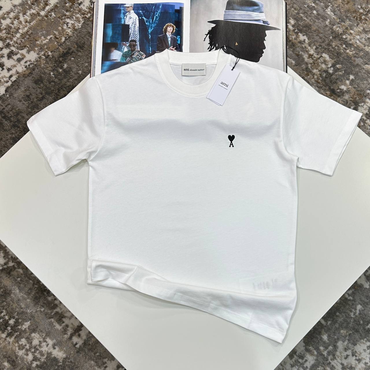 Ami Paris Ami de Coeur Logo Short Sleeves T-Shirts Men's Women's in Different Colors Reps Sale UK Best Quality AAA Replica