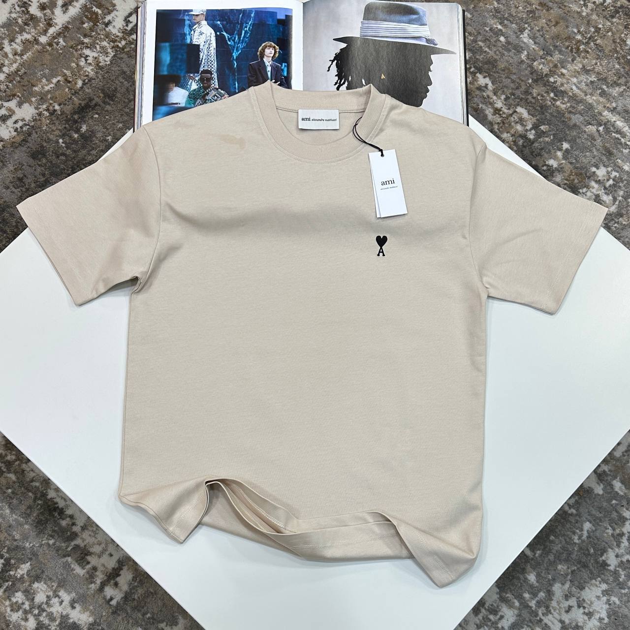 Ami Paris Ami de Coeur Logo Short Sleeves T-Shirts Men's Women's in Different Colors Reps Sale UK Best Quality AAA Replica