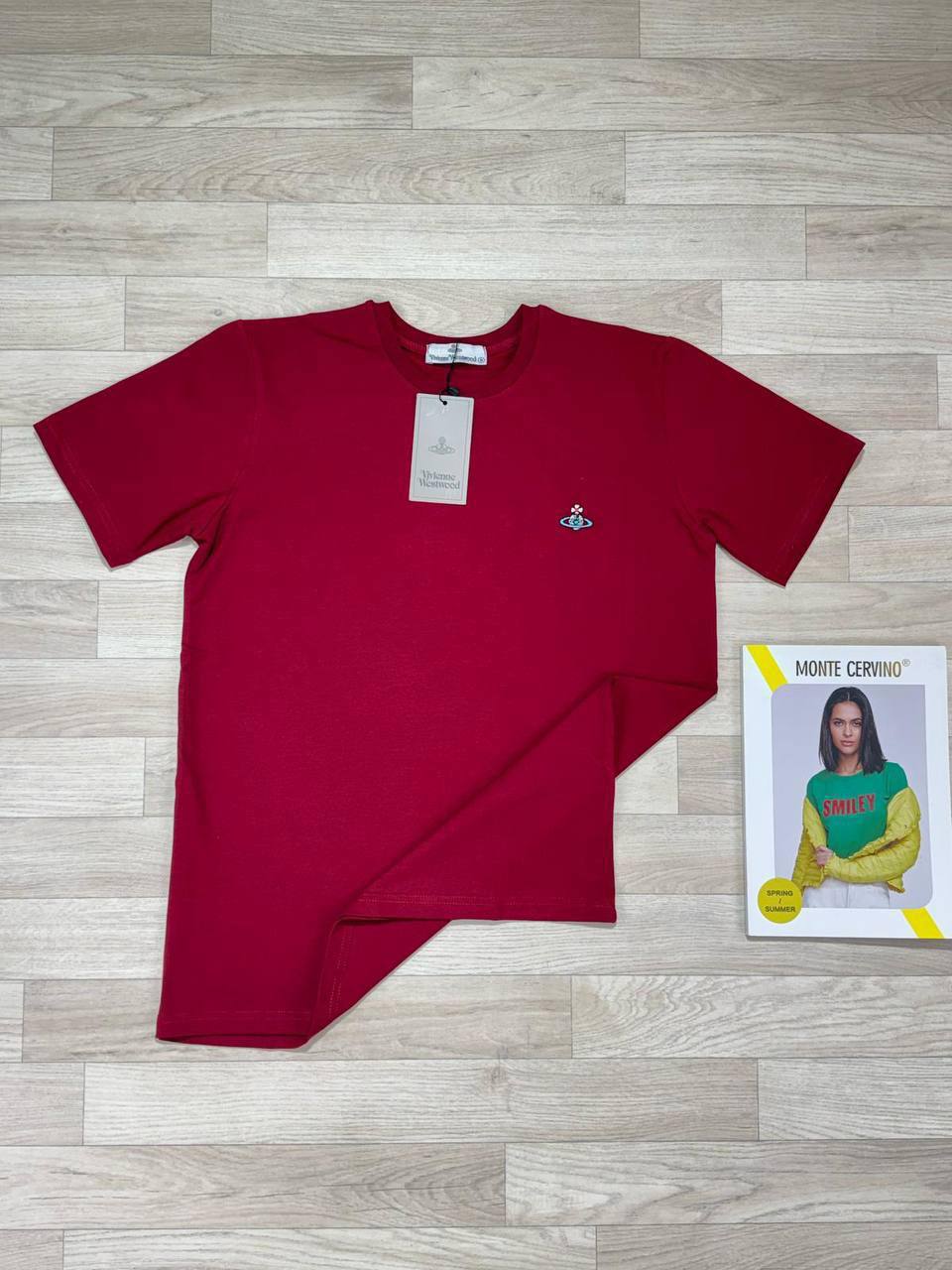 Vivienne Westwood Classic T-Shirts Men's Women's in Different Colors Reps UK Best Quality AAA Replica