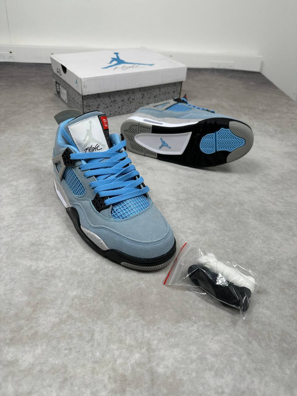 Nike Air Jordan 4 Retro "University Blue" Sneakers Men's Reps Sale UK Best Quality AAA Replica