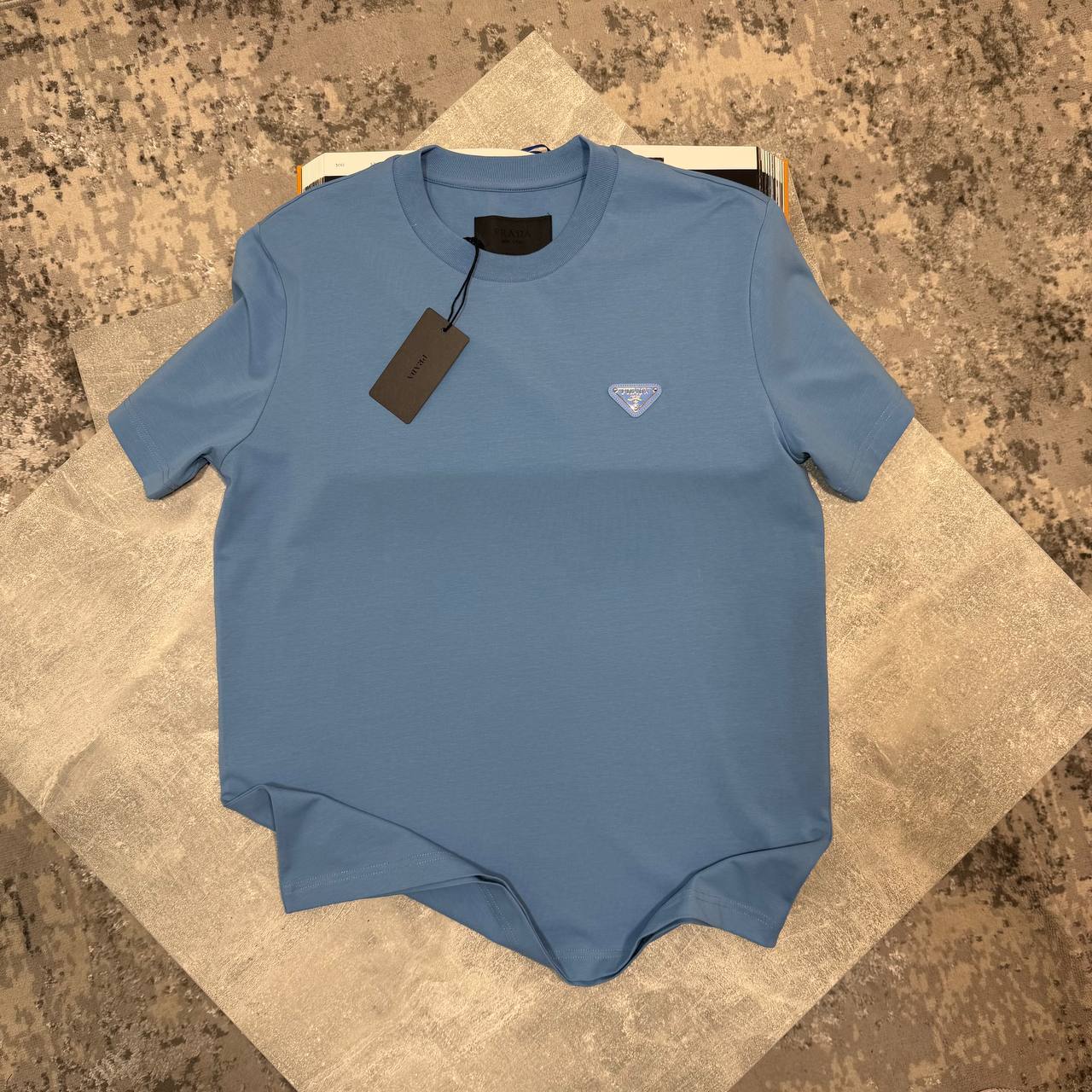 Prada Logo-Patch Crewneck T-Shirt Men's Women's in 2 Colors Reps UK Best Quality Sale AAA Replica