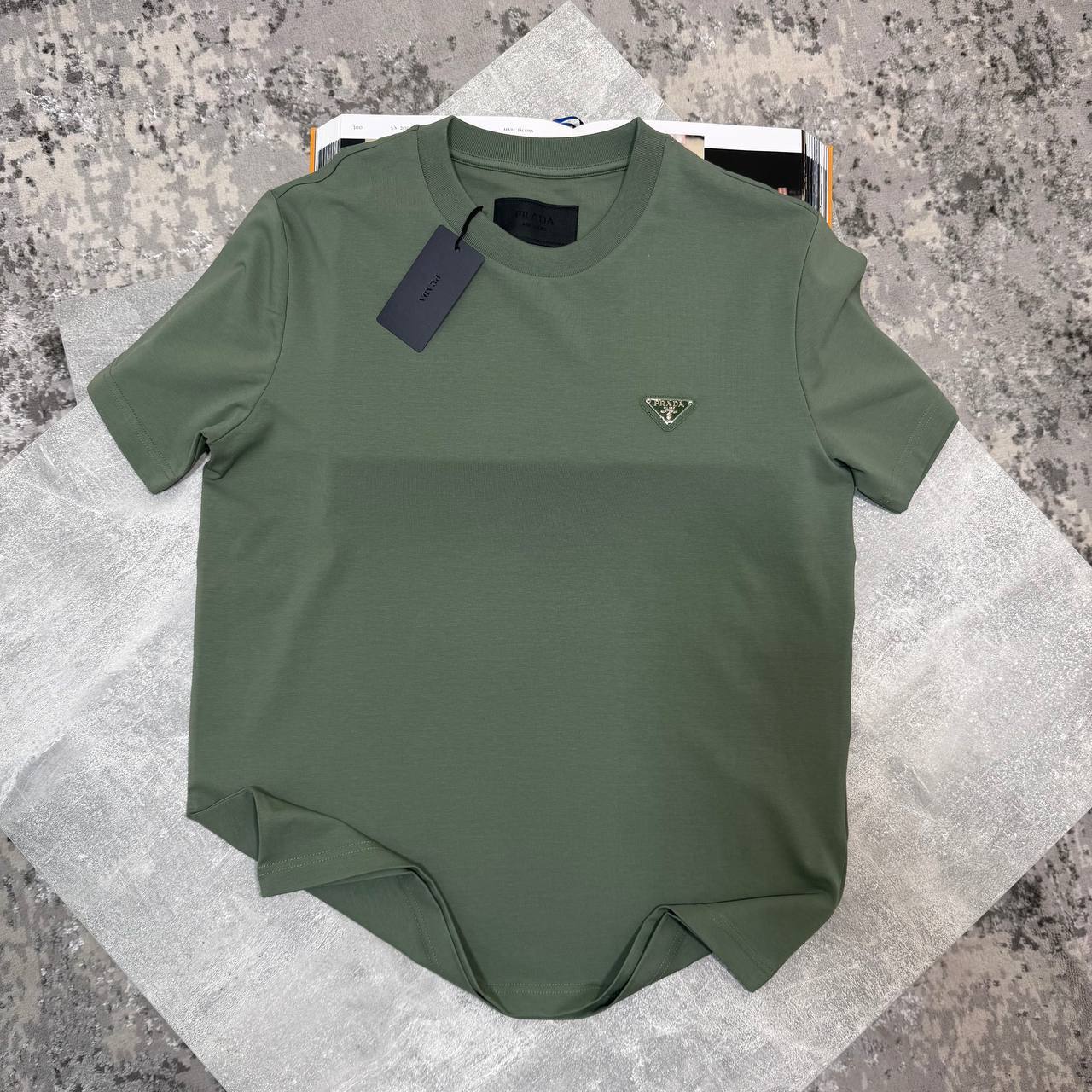 Prada Logo-Patch Crewneck T-Shirt Men's Women's in 2 Colors Reps UK Best Quality Sale AAA Replica
