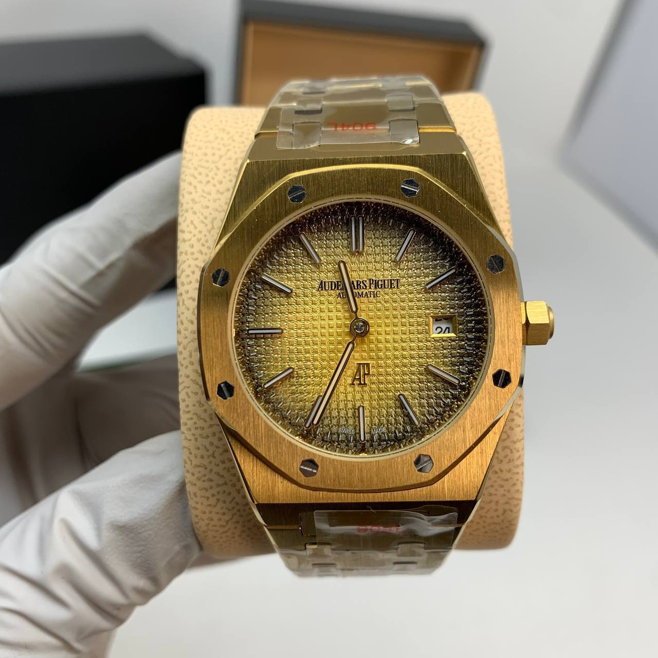 Audemars Piguet Royal Oak "Jumbo" Extra-Thin Yellow Gold 16202BA Men's Watch Reps Sale UK Best Quality AAA Replica