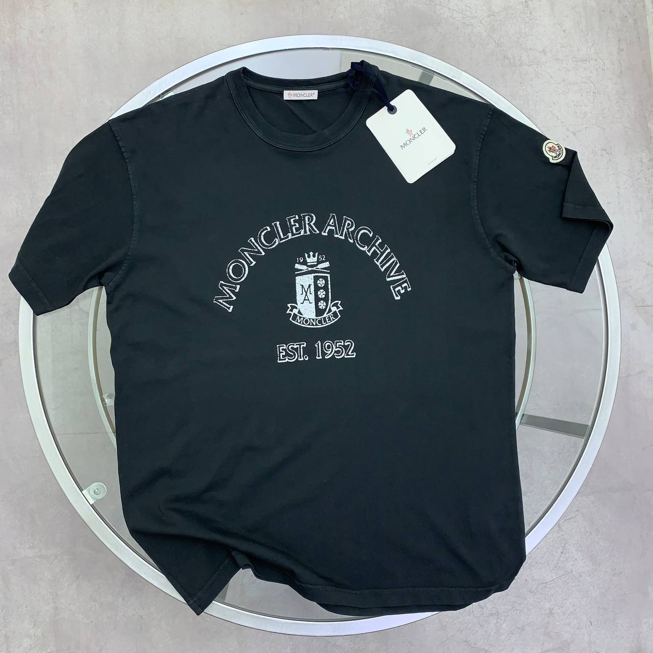Moncler 1952 Archive Crest Graphic T-Shirt Men's Women's in Different Colors Reps UK Best Quality Sale AAA Replica