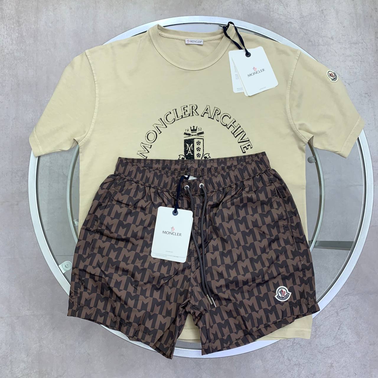 Moncler 1952 Archive Crest Graphic T-Shirts & Shorts Set Men's in Different Colors Reps UK Best Quality Sale AAA Replica