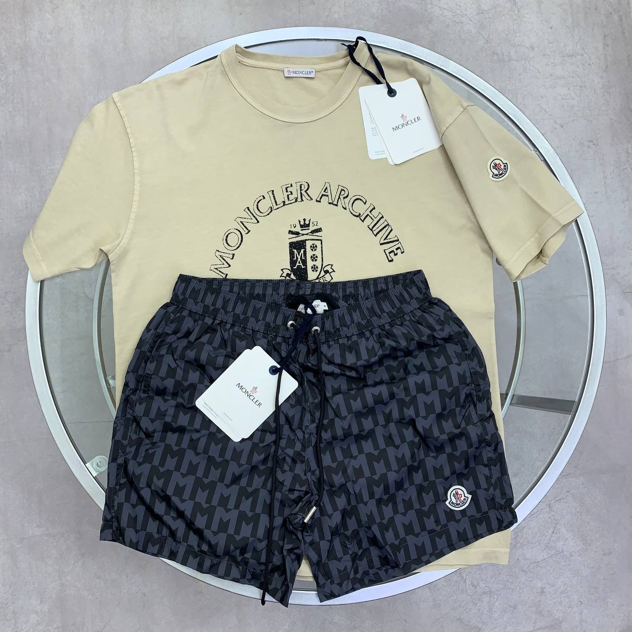 Moncler 1952 Archive Crest Graphic T-Shirts & Shorts Set Men's in Different Colors Reps UK Best Quality Sale AAA Replica