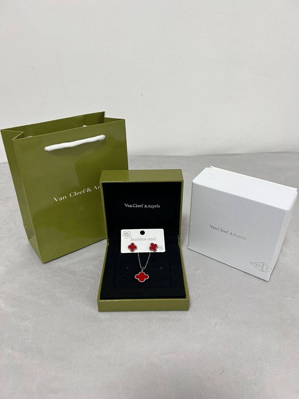 Van Cleef & Arpels Alhambra Four Leaf Clover Necklace & Earrings Set Silver-Tone Women's Reps Sale UK Best Quality AAA Replica