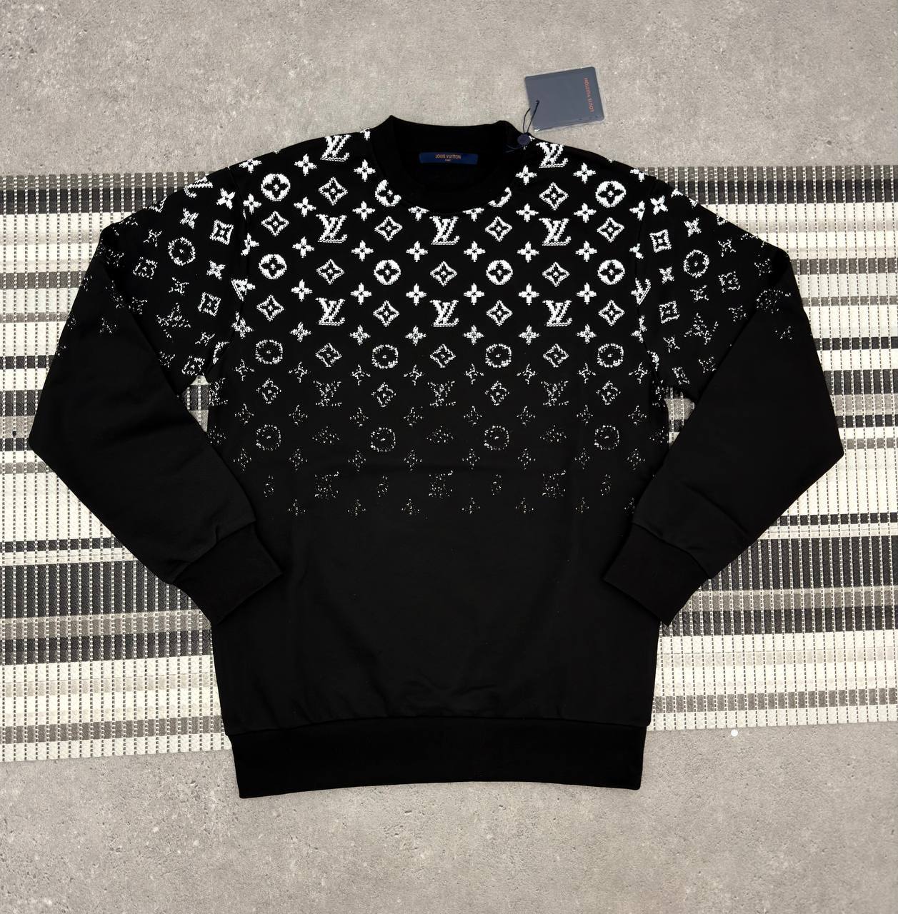 Louis Vuitton Gradient Monogram Crewneck Jumpers Men's Women's in Different Colors Reps UK Best Quality AAA Replica