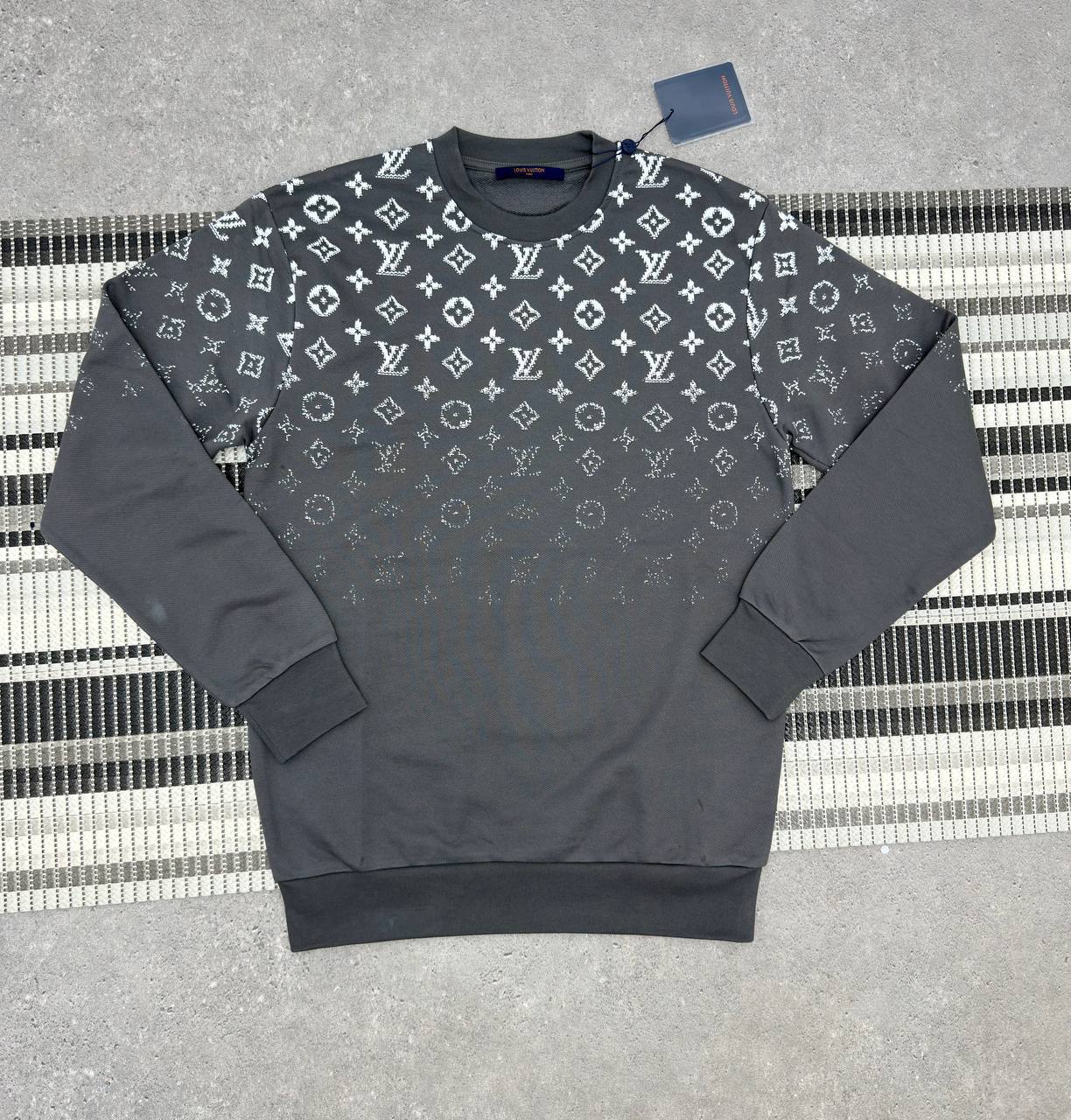 Louis Vuitton Gradient Monogram Crewneck Jumpers Men's Women's in Different Colors Reps UK Best Quality AAA Replica