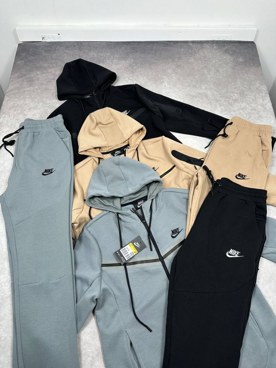 Nike Tech Fleece Windrunner Tracksuit Men's in Different Colors Reps Sale UK Best Quality Sale AAA Replica