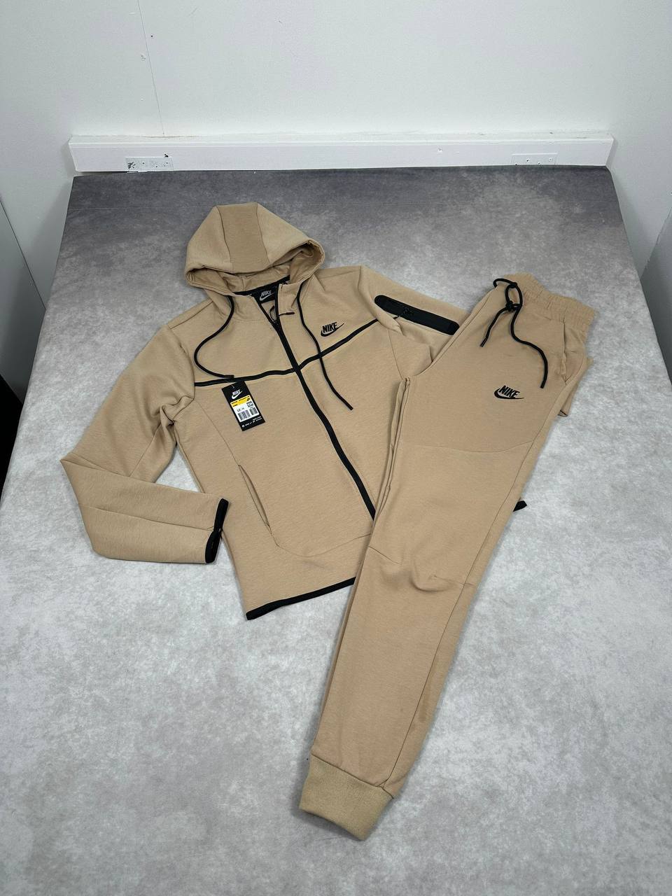 Nike Tech Fleece Windrunner Tracksuit Men's in Different Colors Reps Sale UK Best Quality Sale AAA Replica