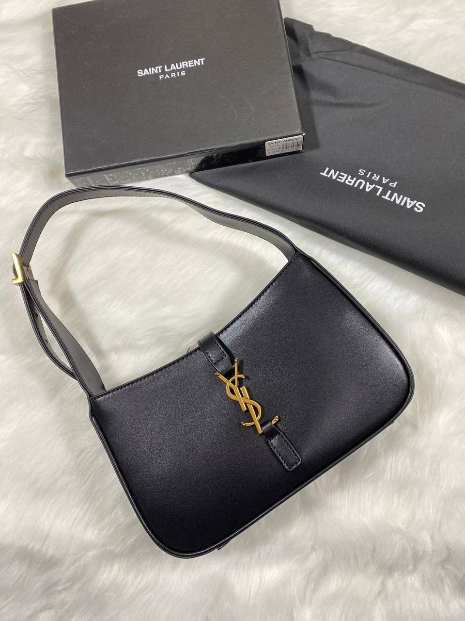 Saint Laurent Le 5 à 7 Hobo Bag Women's Bag in Black Color Reps Sale UK Best Quality AAA Replica