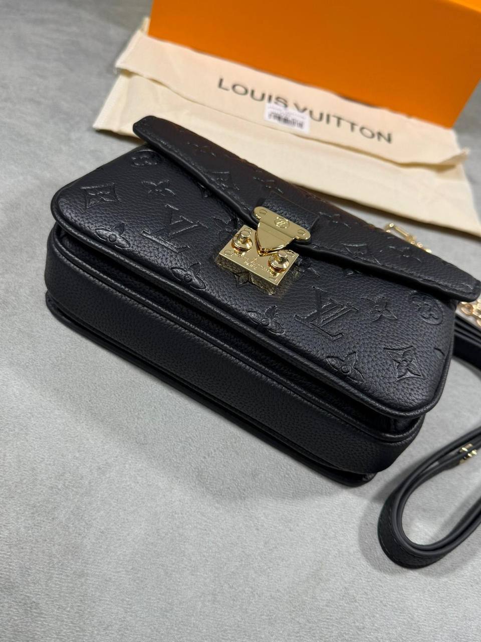 Louis Vuitton Pochette Métis East West Monogram Shoulder Bag Black Women's Reps Sale UK Best Quality AAA Replica