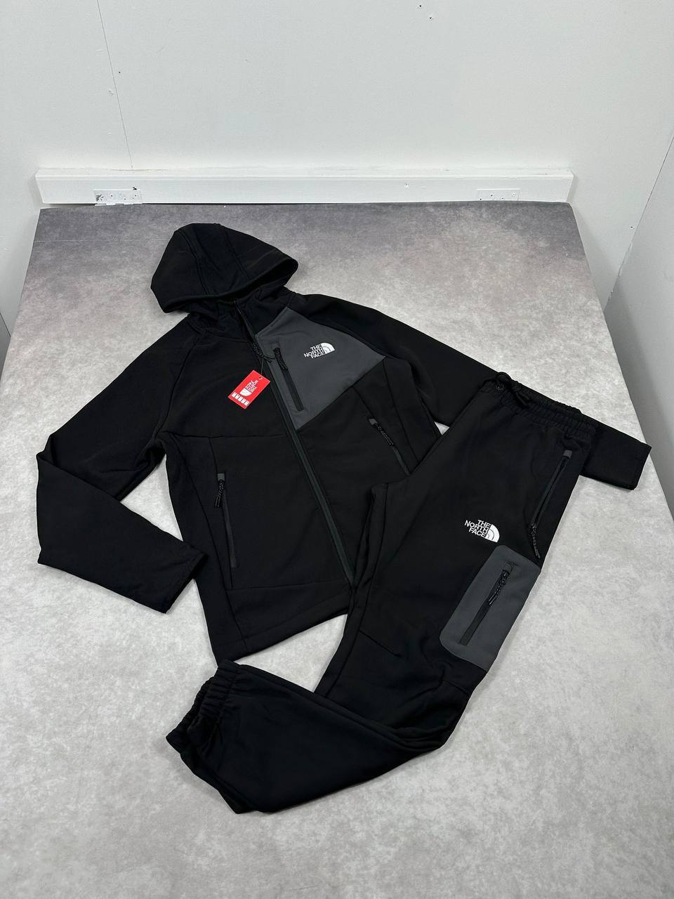 The North Face Full-Zip Softshell Tracksuit Men's in Different Colors Reps UK Best Quality AAA Replica