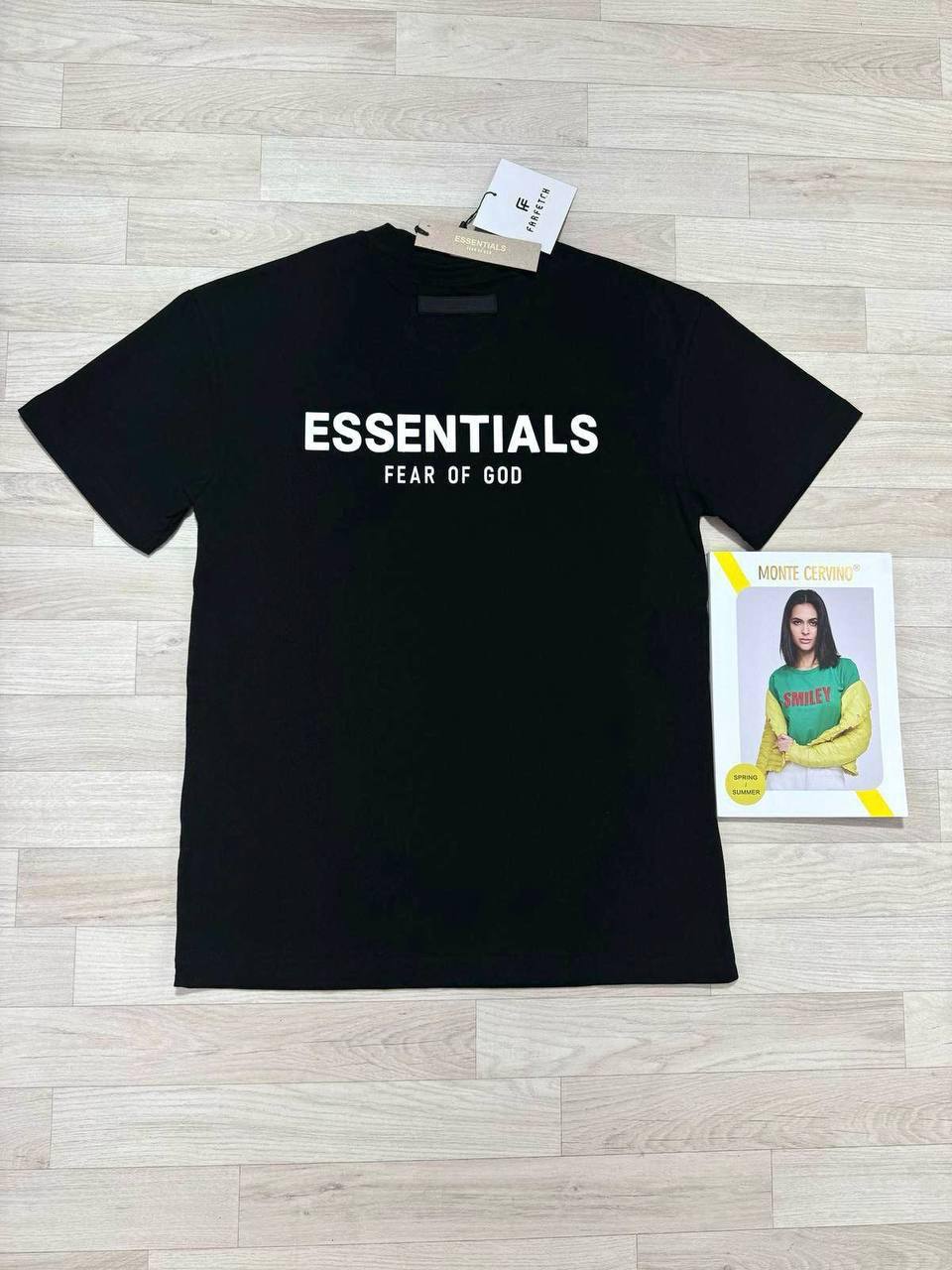 Essentials Fear of God Classic Fit Cotton Graphic T-Shirt in Different Colors Men's Women's Reps UK Best Quality Replica