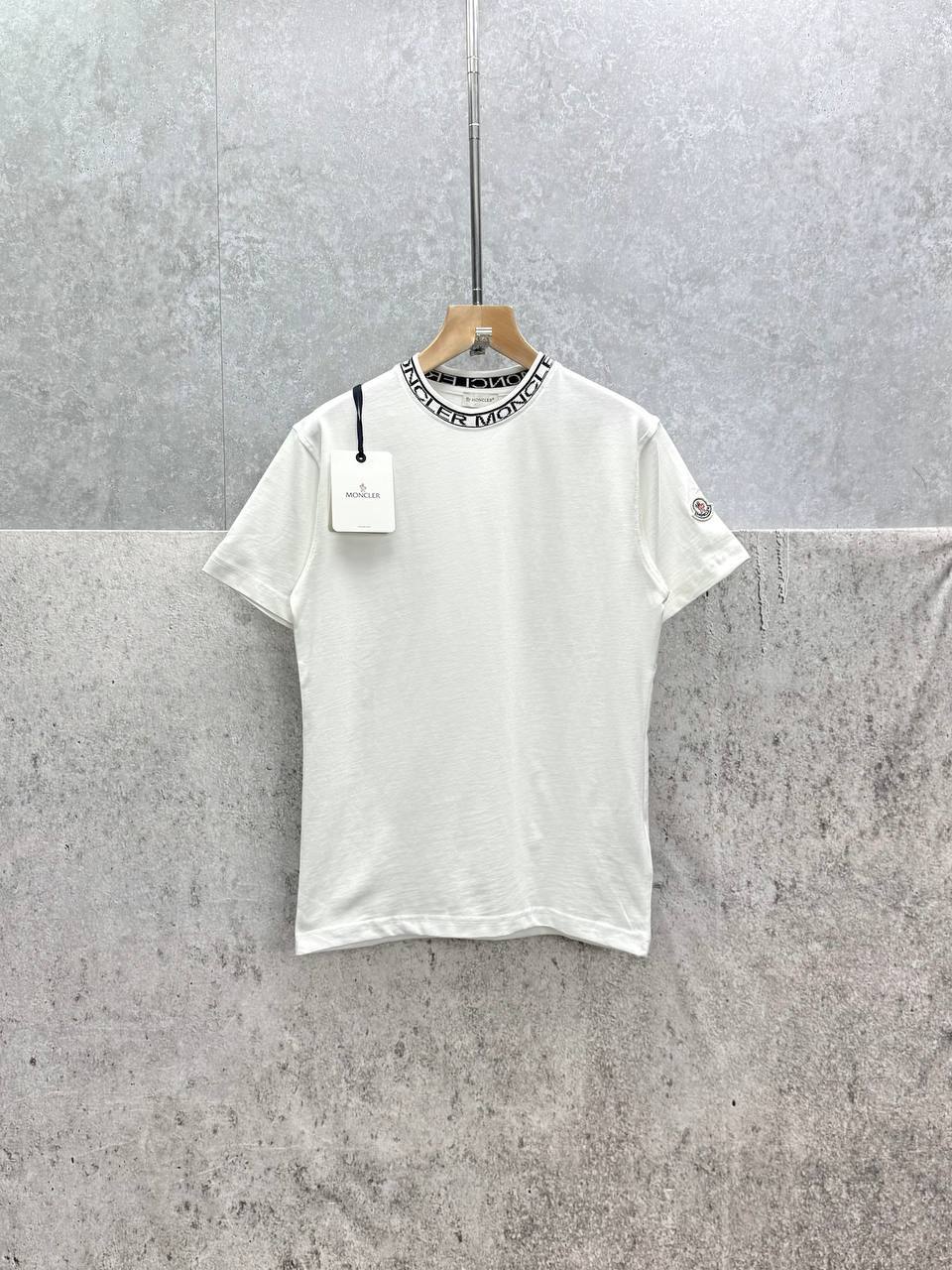 Moncler Collar Logo-Trimmed Cewneck Cotton T-Shirt Men's Women's in 2 Colors Reps UK Best Quality Sale AAA Replica