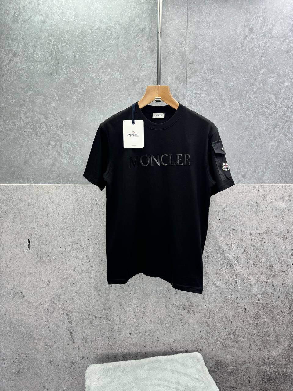 Moncler Embossed Logo Cotton Jersey Sleeve Pocket T-Shirt Men's Women's in 2 Colors Reps UK Best Quality Sale AAA Replica