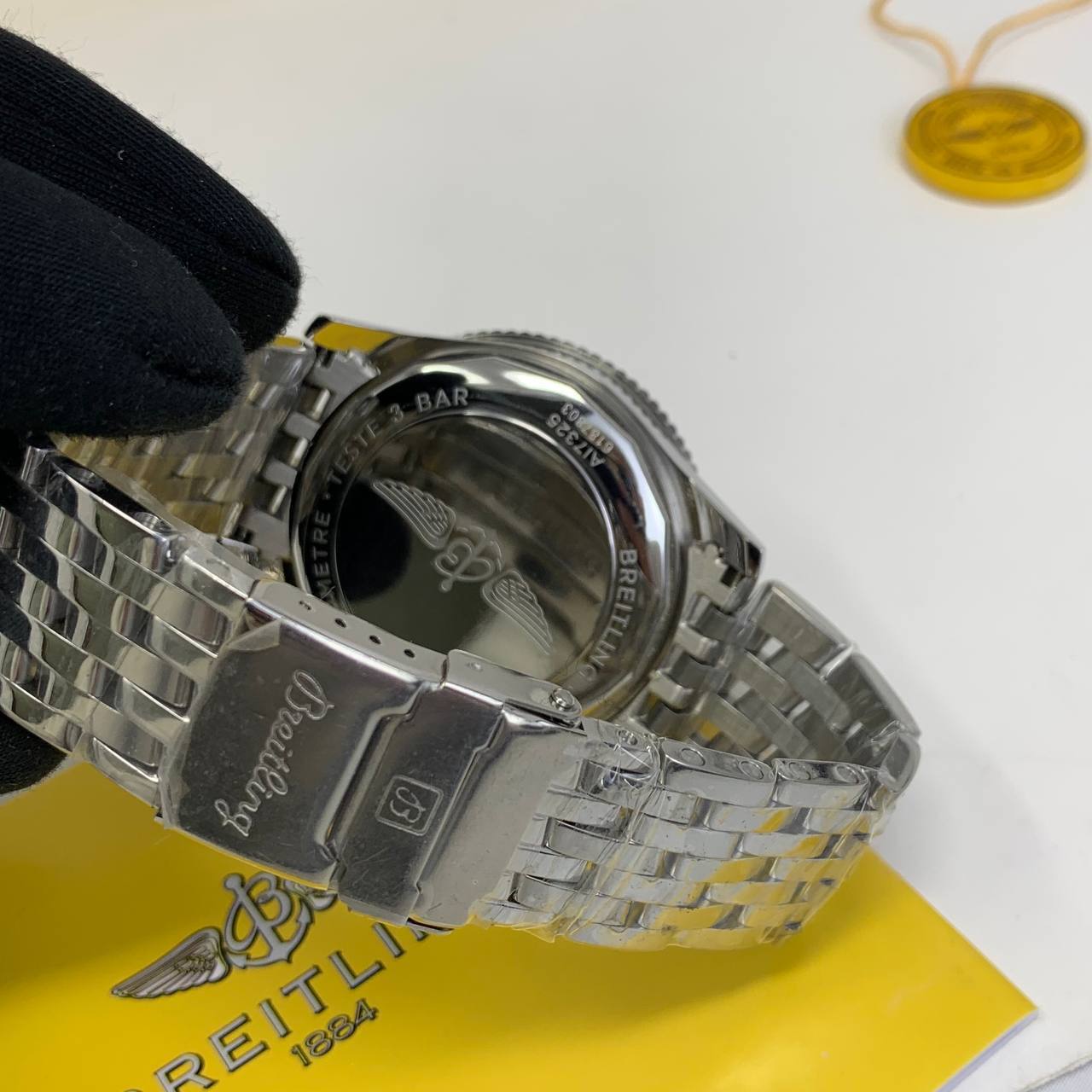 Breitling Navitimer Automatic 41 Men's Watch with a Silver Dial and a Stainless Steel Bracelet UK Best Quality Reps AAA Replica