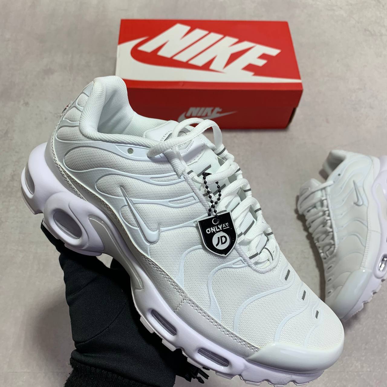 Nike TN Air Max Plus "Triple White" Men's Trainers Reps Sale UK Best Quality AAA Replica