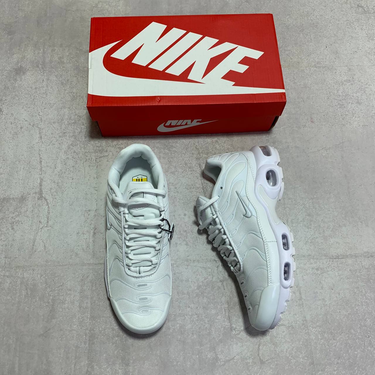 Nike TN Air Max Plus "Triple White" Men's Trainers Reps Sale UK Best Quality AAA Replica