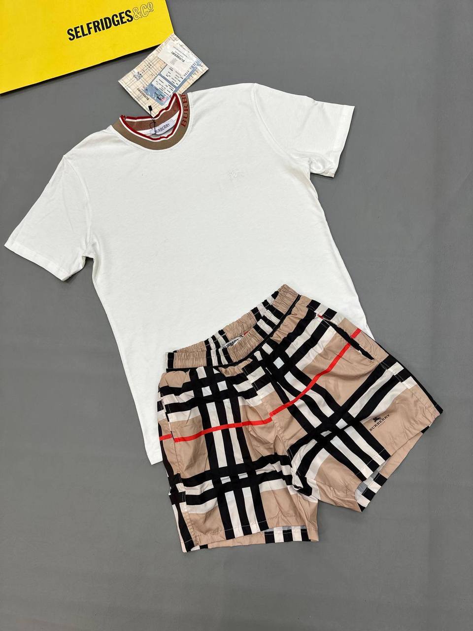 Burberry Check Trim Collar Men's T-Shirts & Shorts Set White/Beige Reps Sale UK Best Quality Sale AAA Replica