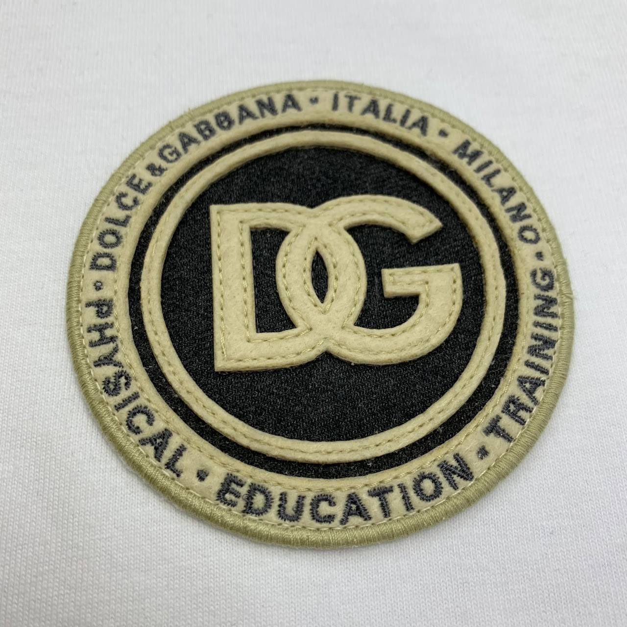 Dolce & Gabbana D&G Logo-Patch Men's Women's T-Shirts in Different Colors Reps Sale UK Best Quality Sale AAA Replica