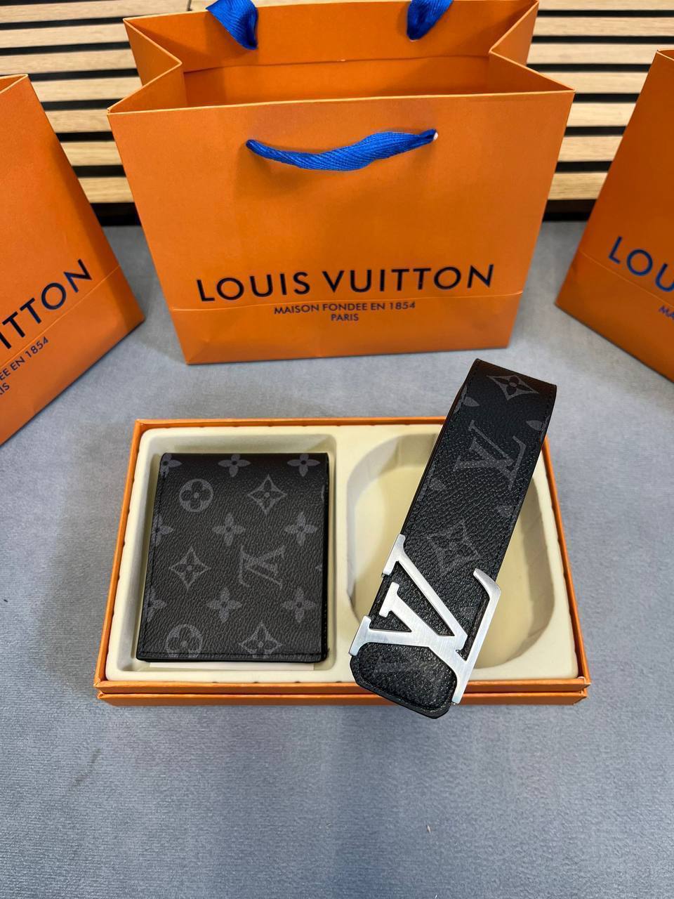 Louis Vuitton Damier Graphite Canvas Silver Buckle Belt & Wallet Set Men's Reps Sale UK Best Quality AAA Replica