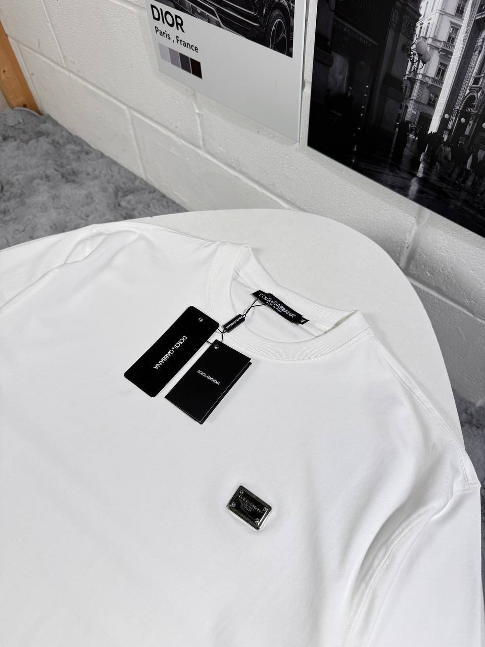 Dolce & Gabbana Logo Plaque Crewneck T-Shirt Men's Women's in Different Colors Reps UK Best Quality Sale AAA Replica