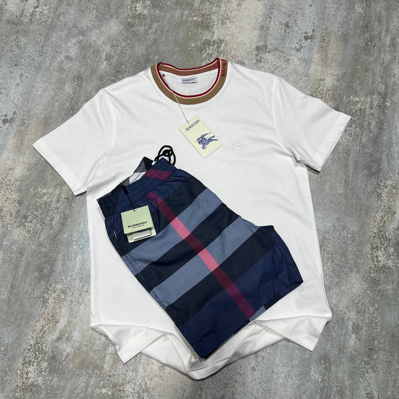 Burberry Jacquard-Striped Collar Men's T-Shirts & Shorts Set in Different Colors Reps Sale UK Best Quality AAA Replica