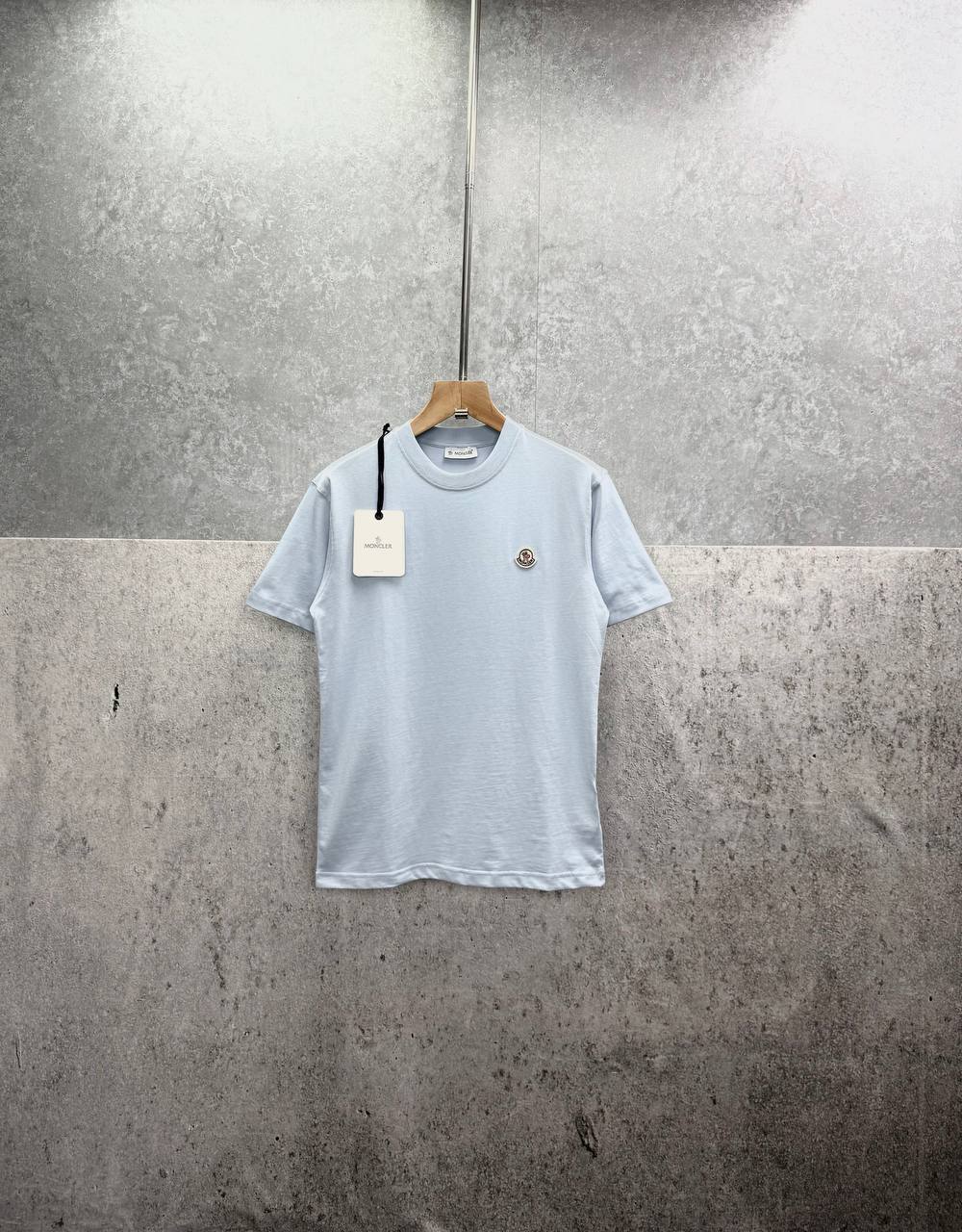 Moncler Classic Logo Patch Short Sleeve in Different Colors T-Shirt Men's Women's Reps Sale UK Best Quality Replica