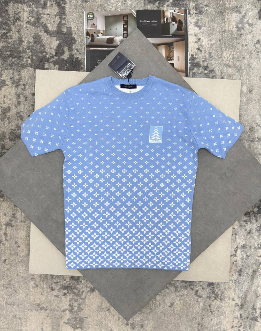 Louis Vuitton Monogram Blason Gradient Short Sleeve T-Shirt in 2 Colors Men's Women's Reps Sale UK Best Quality AAA Replica