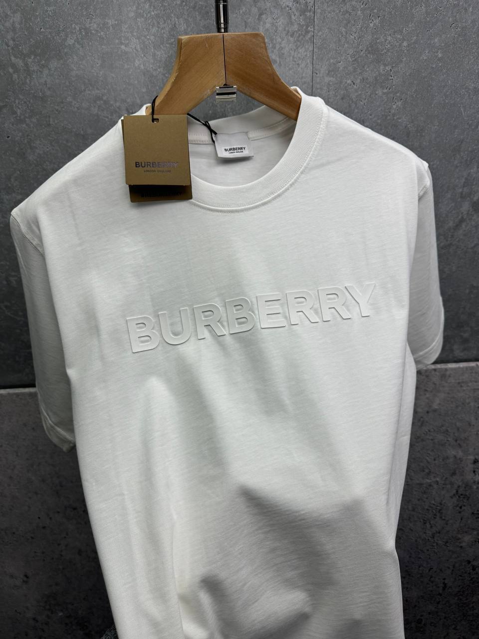 Burberry Tonal Logo Print Short Sleeve Men's Women's T-Shirts in 2 Colors Reps Sale UK Best Quality AAA Replica