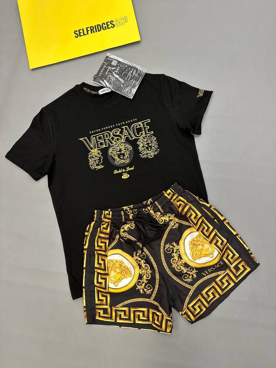 Versace Black & Gold Medusa Crest T-Shirt & Shorts Set Men's Reps Sale UK Best Quality AAA Replica